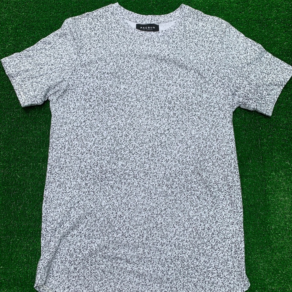Pacsun T-shirt (READ DESCRIPTION)